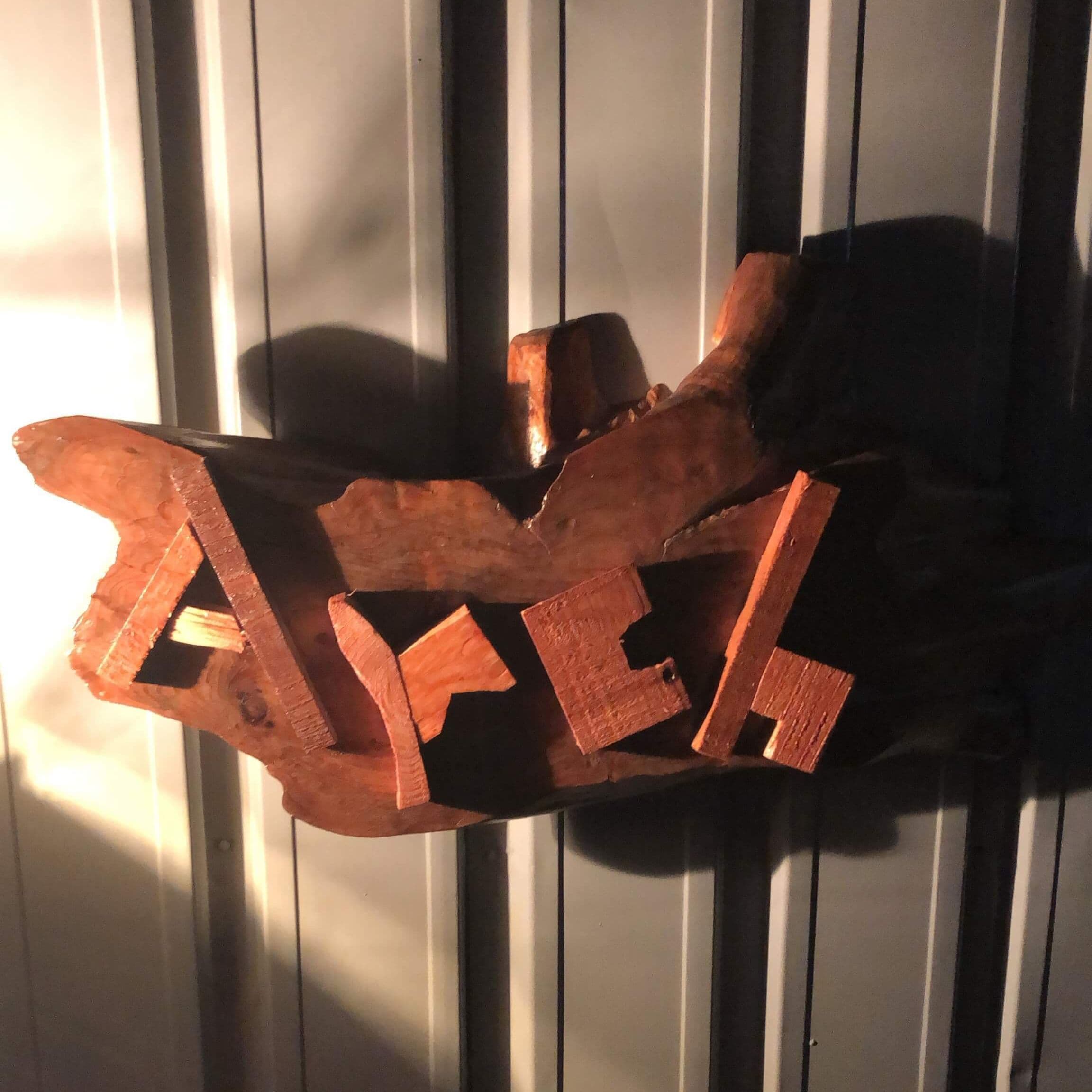 アーチの端材でつくった木製の手作り看板